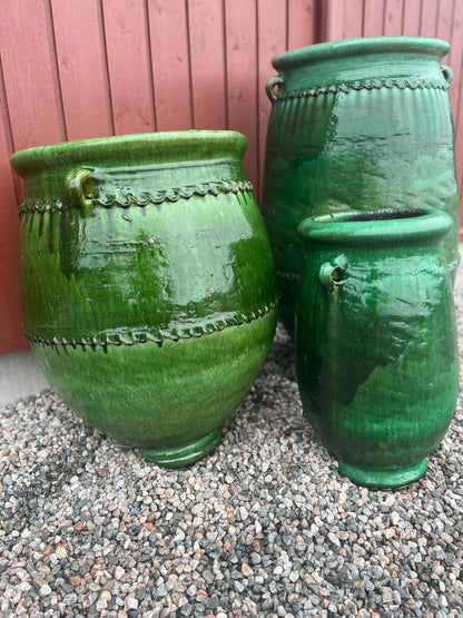 Grønn glasert terrakotta urne